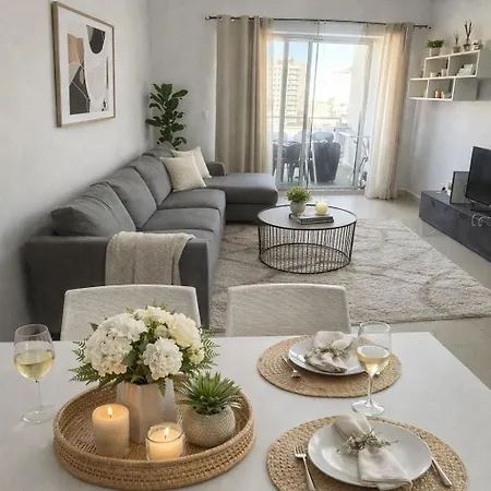Luxury In Heart Of St Julian's With Sea View * San Ġiljan