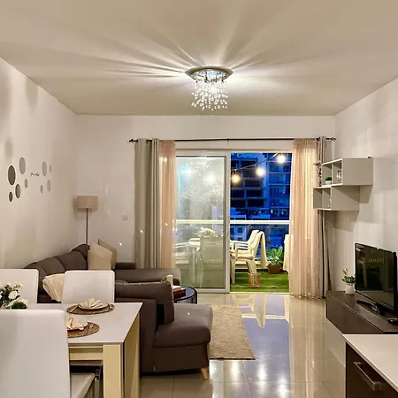 Luxury In Heart Of St Julian's With Sea View Apartman *
