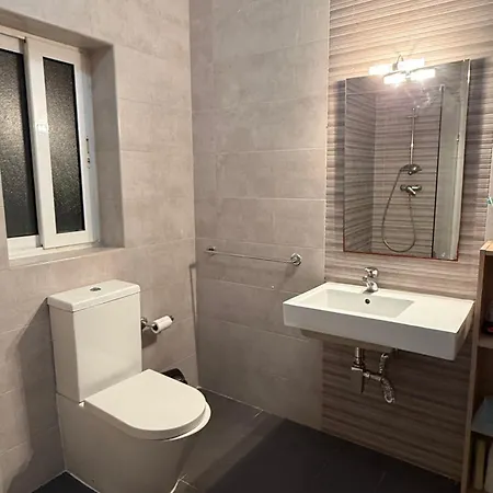 Luxury In Heart Of St Julian's With Sea View